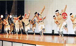 正名ヤッコ踊りの写真